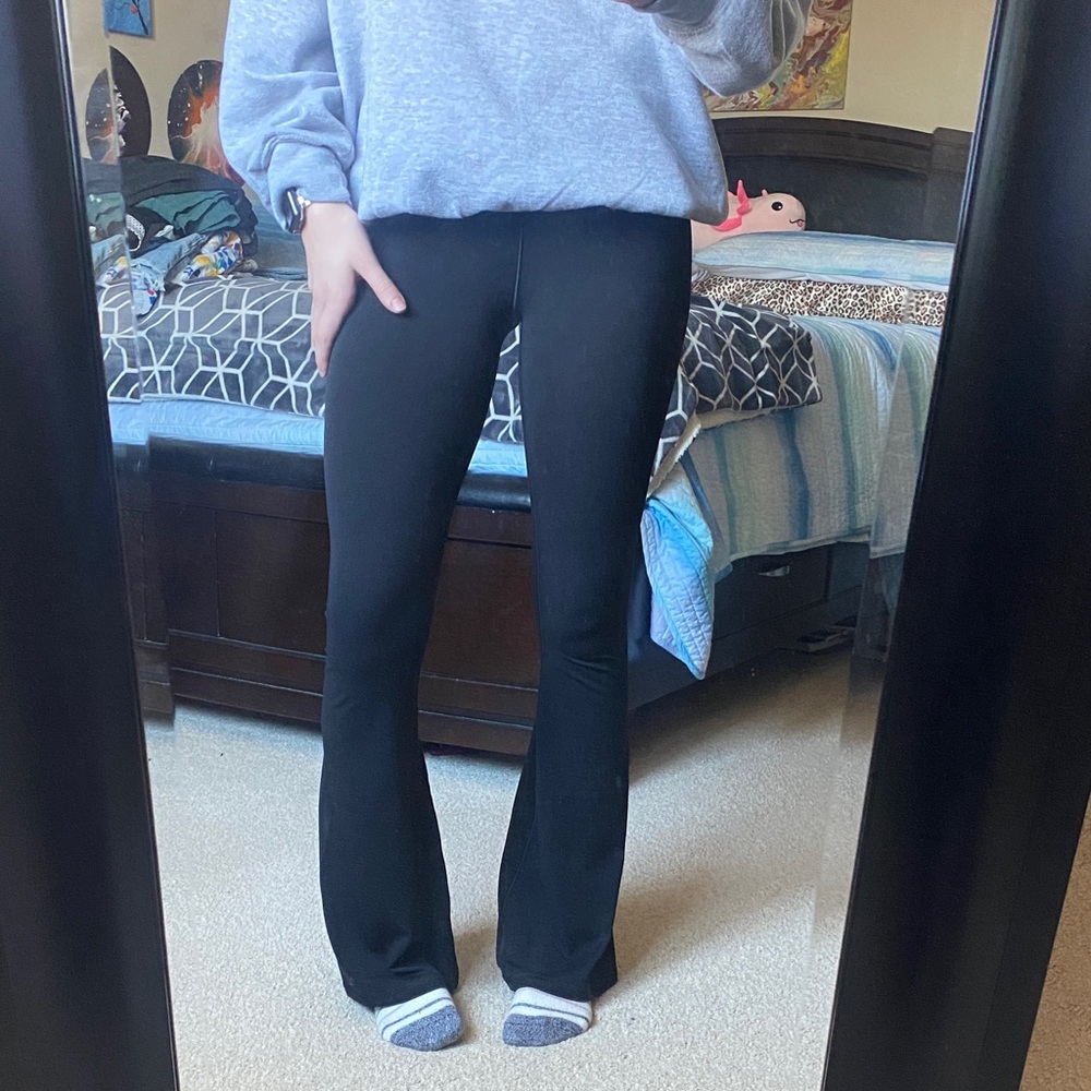 New Worn Once OFFLINE by Aerie XS Classic Black Flare Pants - Picture 1 of 4
